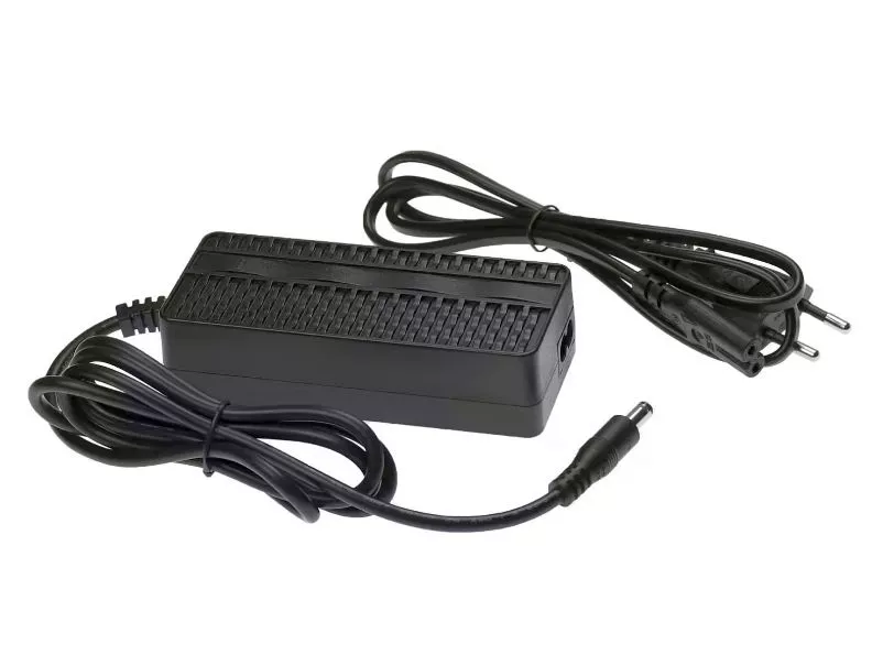 Nabíječka elektrokola pro baterie 24V