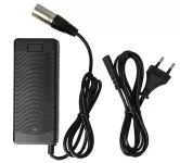 Nabíječka elektrokola pro baterie 36V, připojení XLR - 3 piny, napájení 2,2A - 100W TopTechnology