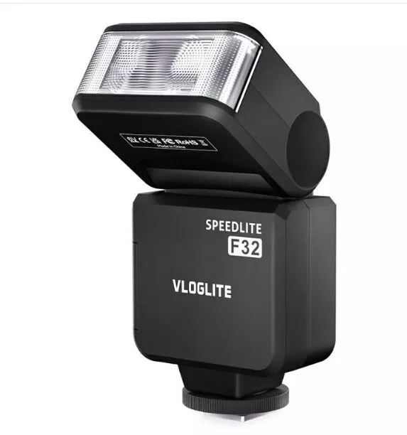 F32 externí přídavný blesk na patici fotoaparátu