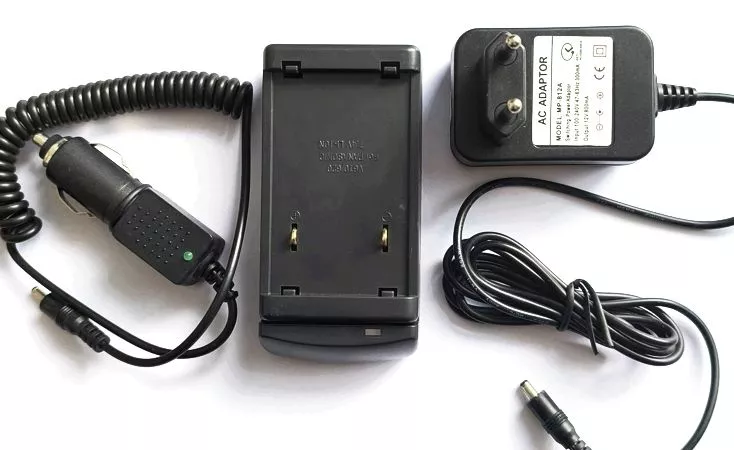 nabíječka Panasonic CGR-V610