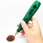 Aku mini bruska 137 ks – elektrické gravírovací pero, minivrtačka a leštička s 5 rychlostmi, 3,7 V, 1000 mAh, sada nástavců S-T-A-R Aku mini bruska 137 ks – elektrické gravírovací pero, minivrtačka a leštička s 5 rychlostmi, 3,7 V, 1000 mAh, sada nástavců S-T-A-R