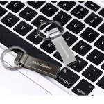 Kovový USB flash disk 32 GB šedý s kroužkem na klíče – USB 2.0 MICRODRIVE